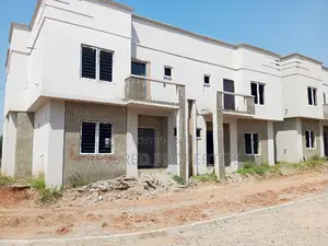 4bdrm Duplex in City Center, Galadimawa for sale