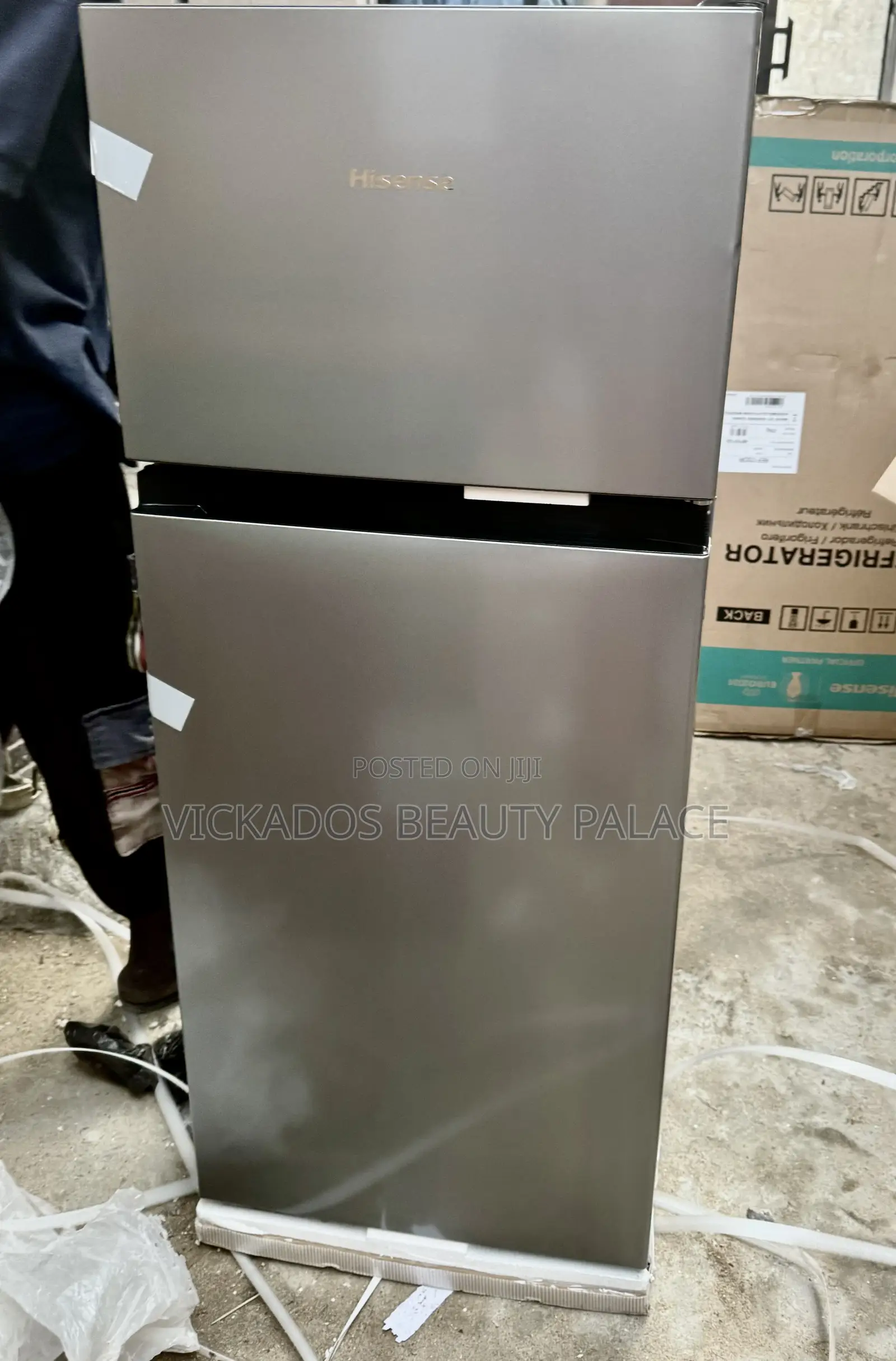 Hisense 172DR 124 Liters Top Freezer Refrigerator