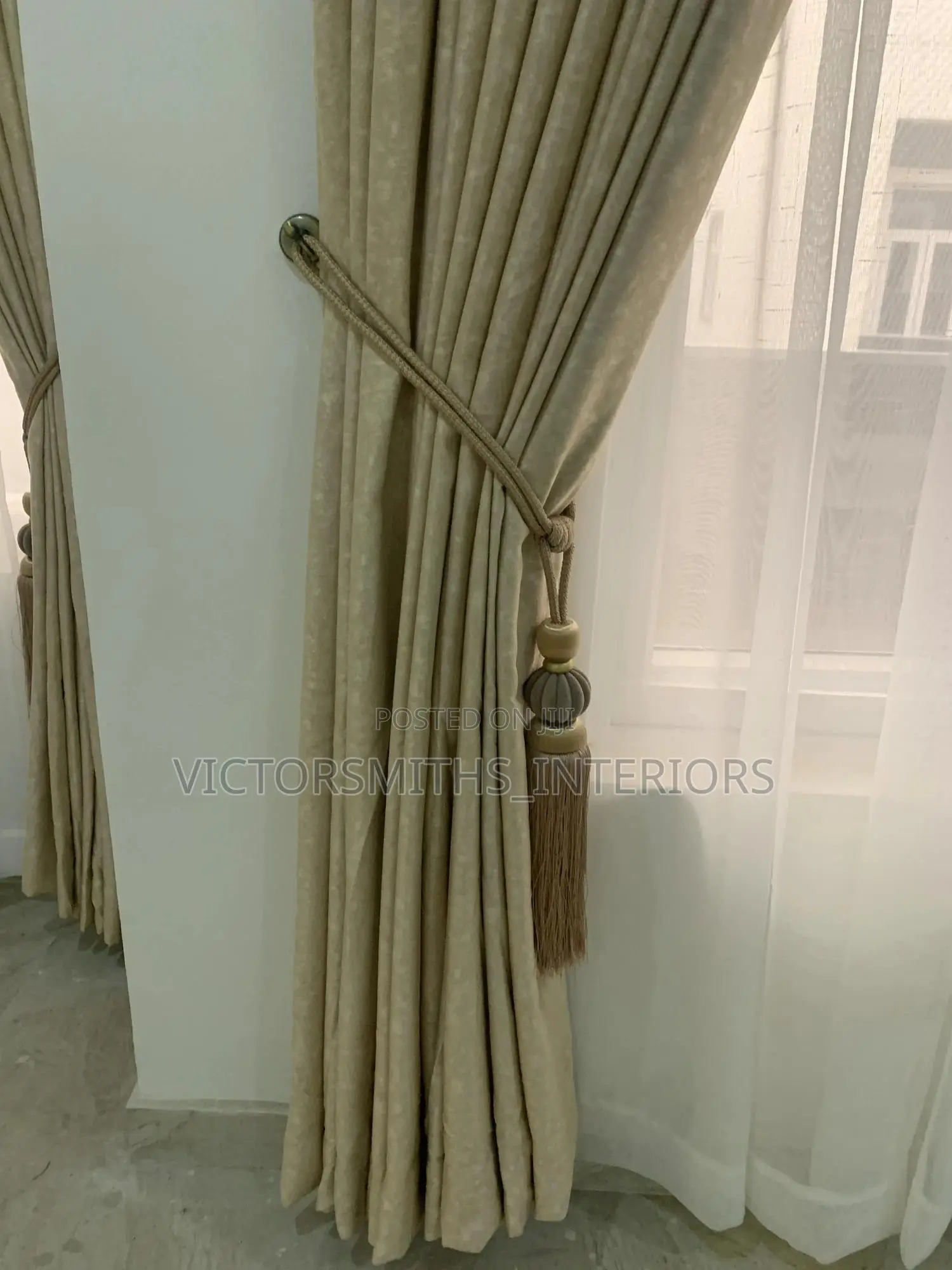 Luxury Curtains Drapes With Rings Design