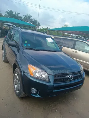 Photo - Toyota RAV4 Limited 2011 Green