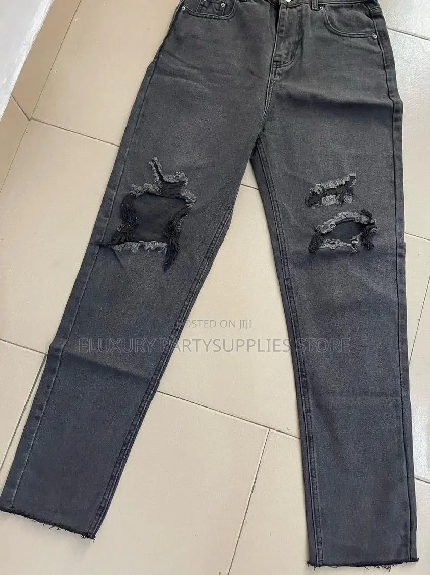 Ripped Mom Jeans
