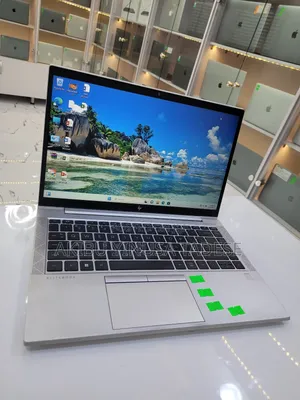 Photo - Laptop HP EliteBook 840 G8 16GB Intel Core I7 SSD 512GB