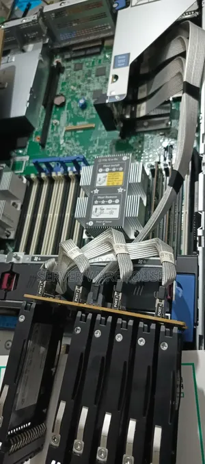 Hpe Nvme Riser Board With Cables and Nvme Backplane