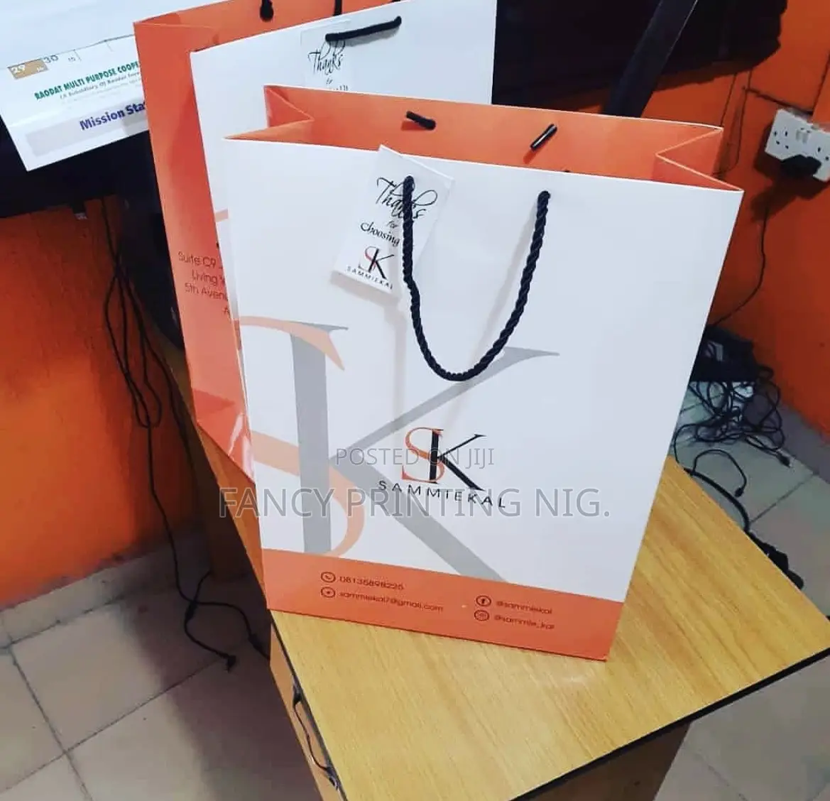 Customized Paper Bags – Durable Stylish for Packaging Branding