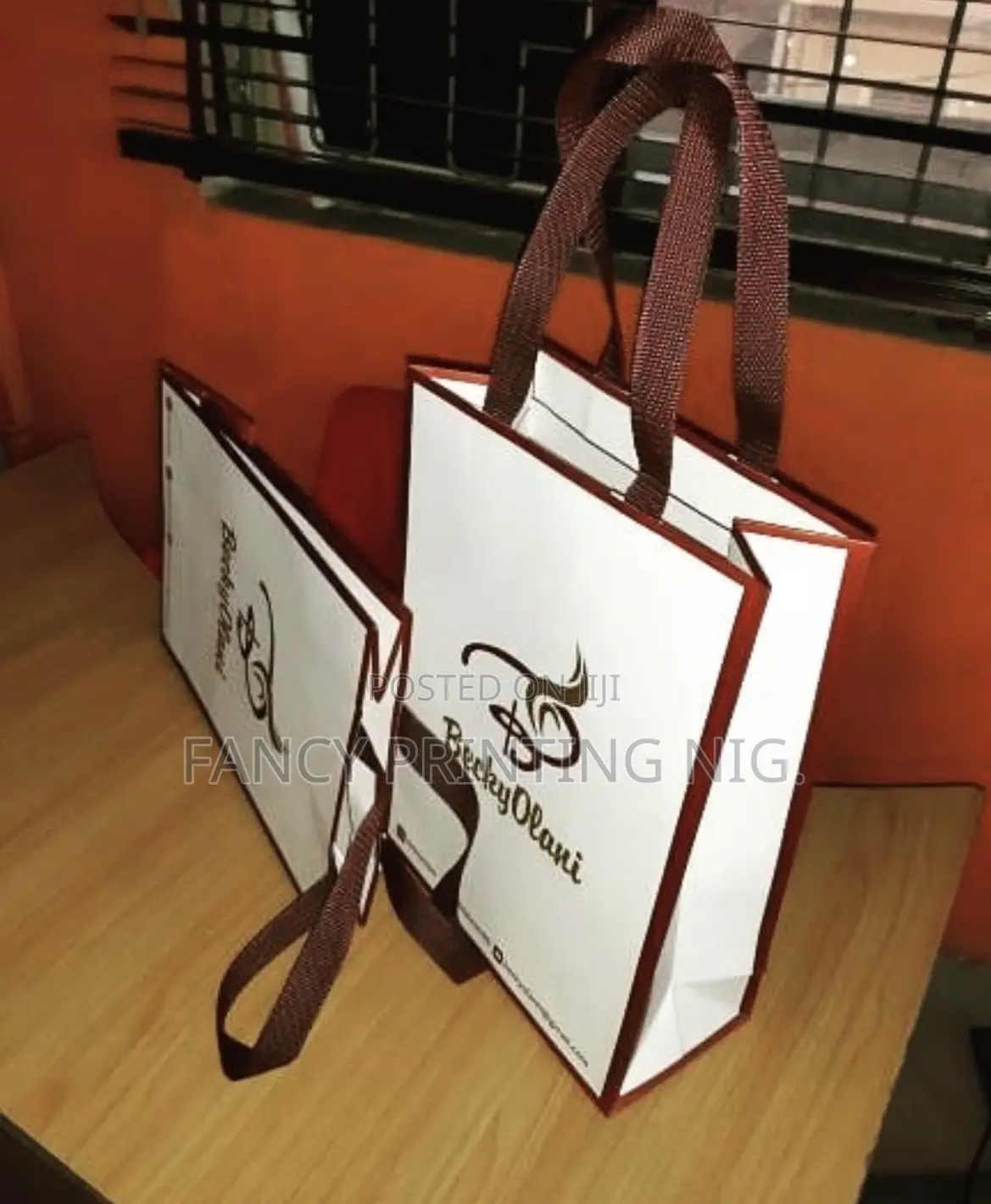 Customized Paper Bags – Durable Stylish for Packaging Branding