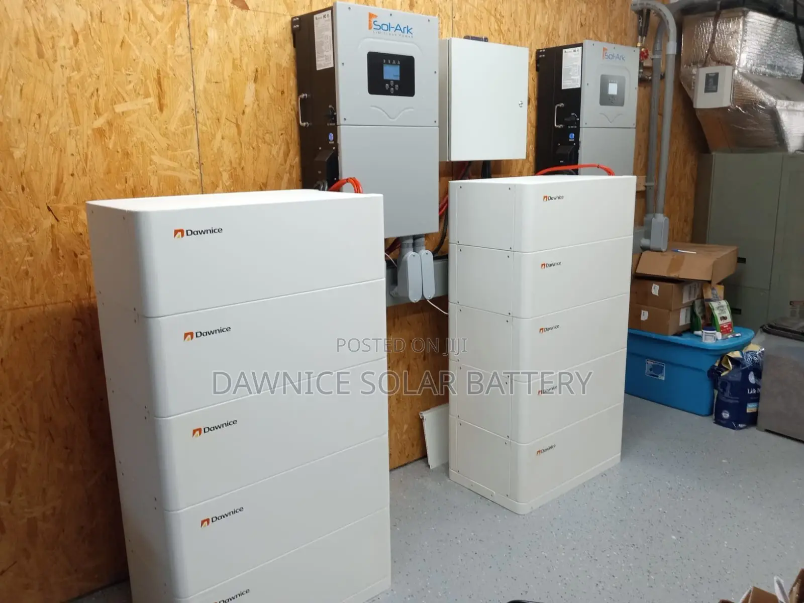 Dawnice 48v 200ah 10 KWH Stackable Solar Lithium Battery
