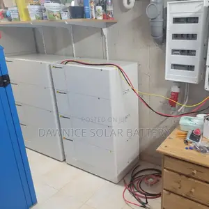 Dawnice 15 KWH 48v 300ah Stacked Solar Lithium Batteries