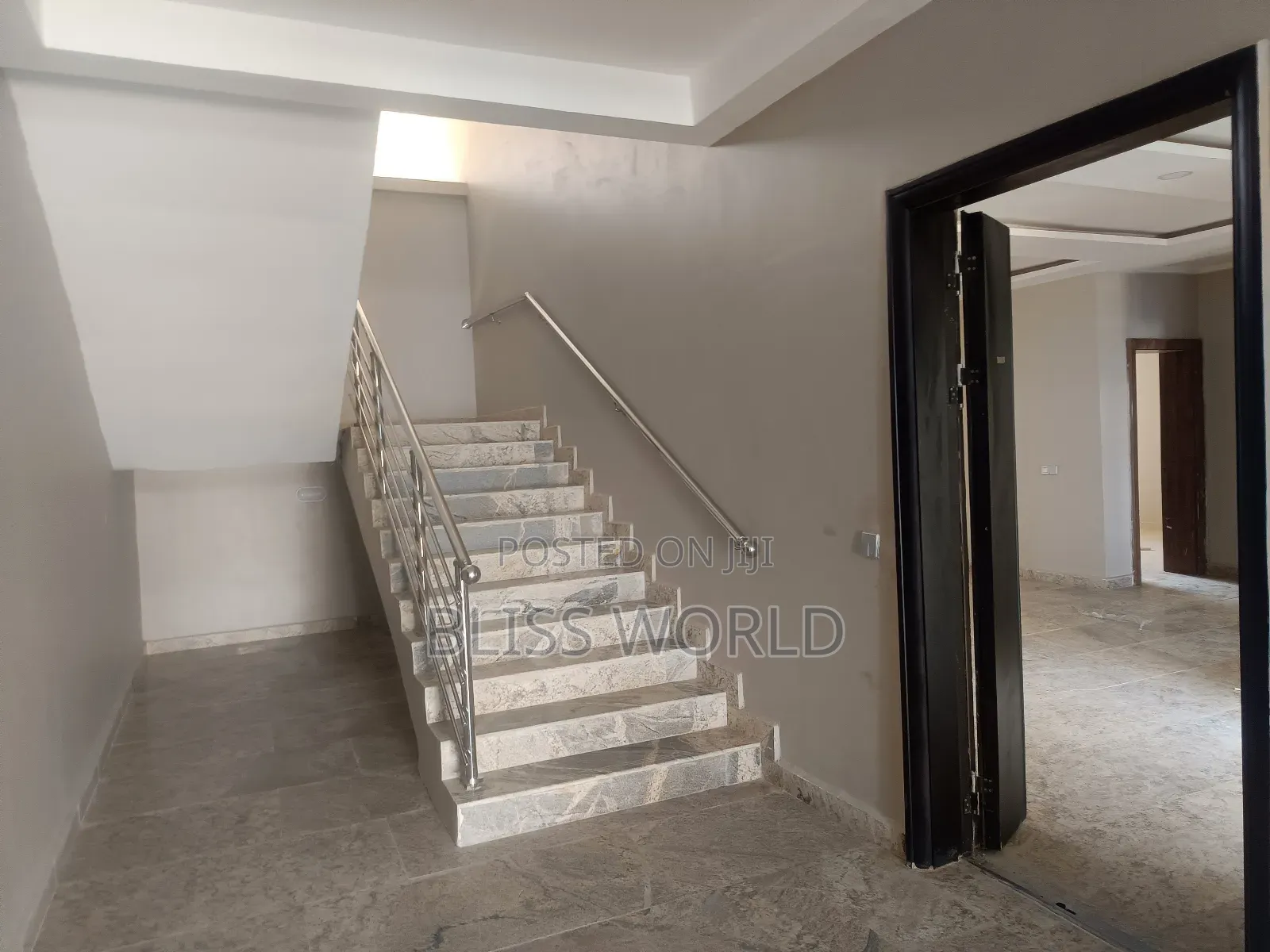 3bdrm Block of Flats in Mabuchi, Mabushi for sale