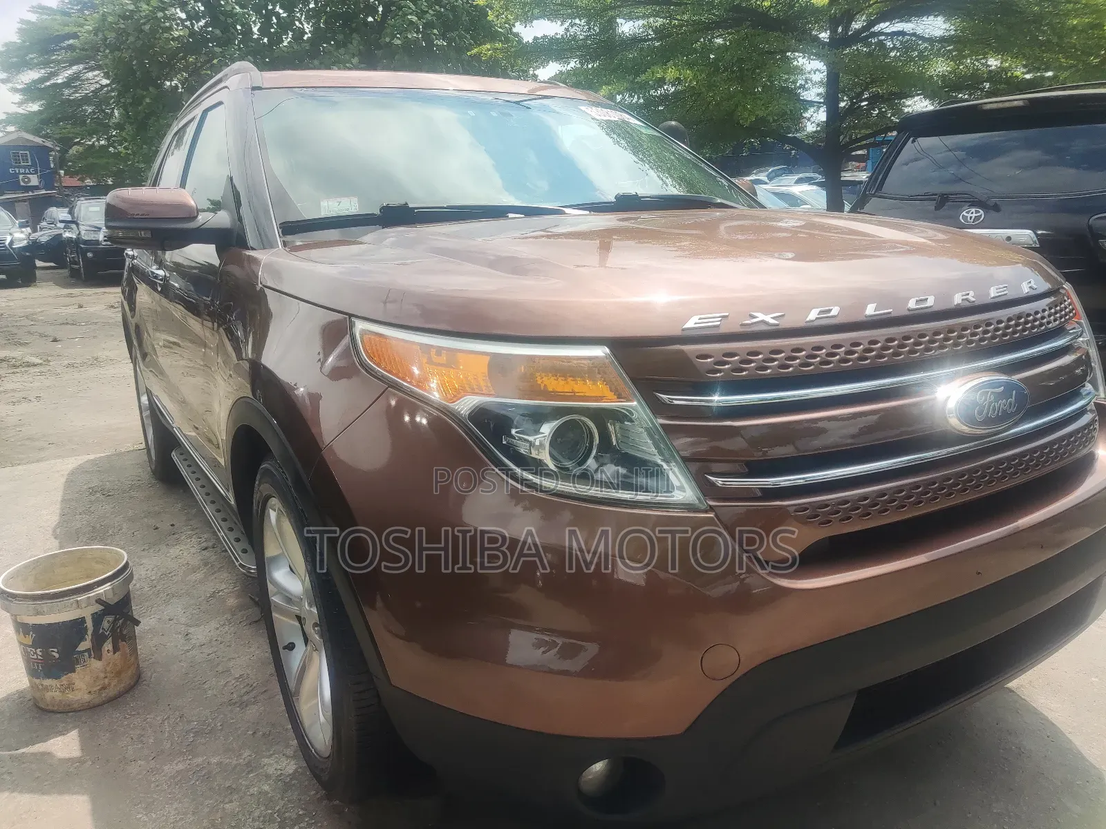Ford Explorer 2015 Brown