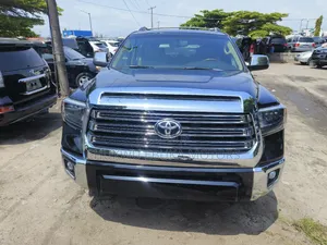 Toyota Sequoia 2015 Black