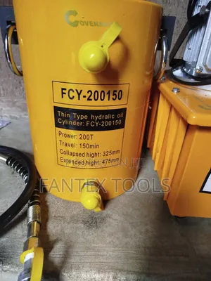 200 Ton's Clinder Jack With Electric Pump .(Complete Set)