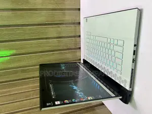 Laptop Dell Alienware M15 16GB Intel Core I7 SSD 1T