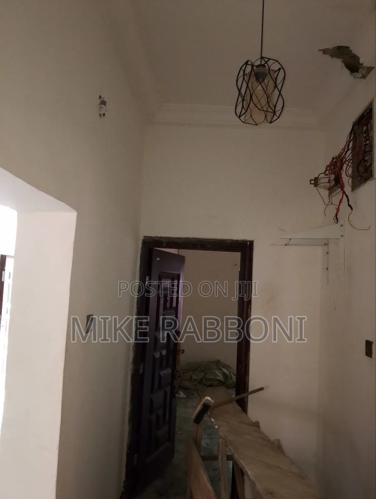8bdrm Block of Flats in Premier Layout, Enugu for rent