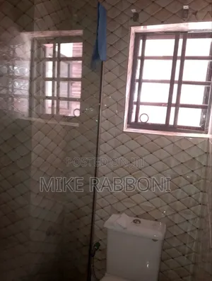 8bdrm Block of Flats in Premier Layout, Enugu for rent
