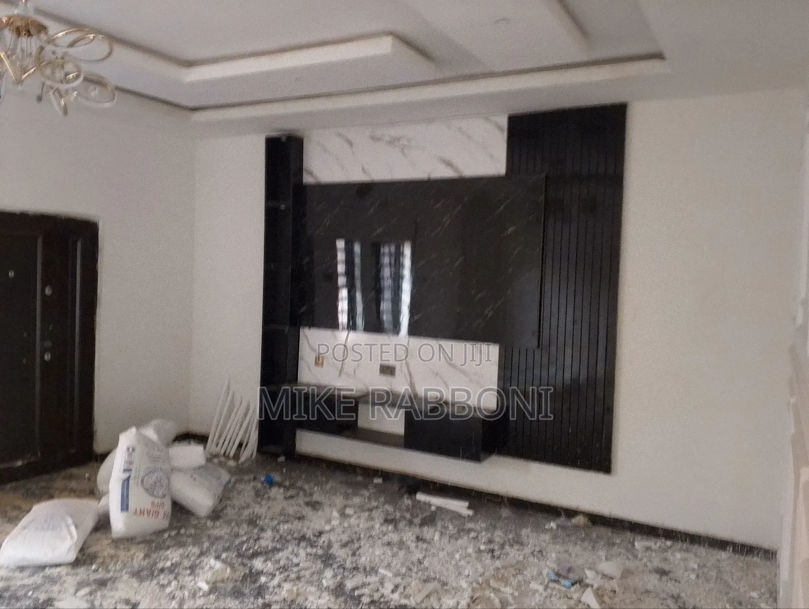 8bdrm Block of Flats in Premier Layout, Enugu for rent