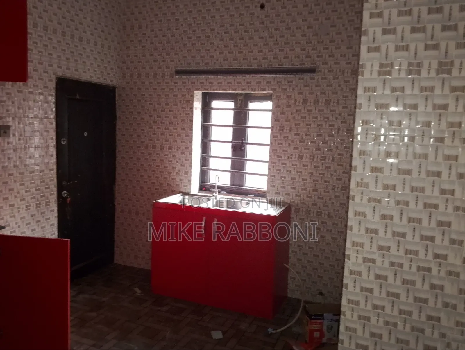 8bdrm Block of Flats in Premier Layout, Enugu for rent