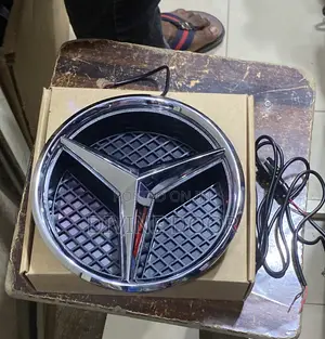 Mercedes Logo