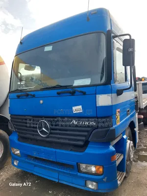 Benz Actros 12 Tons Hiab 8tyres Foreign Used