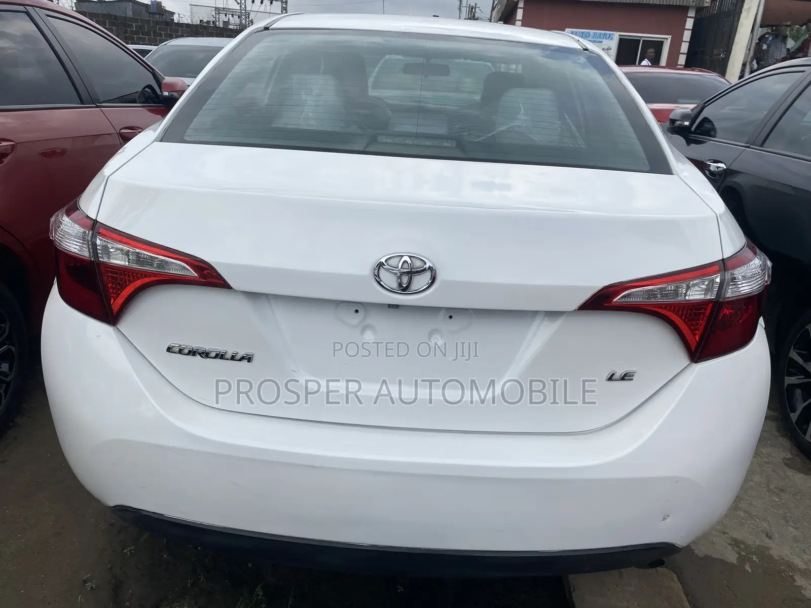 Toyota Corolla 2016 Off white