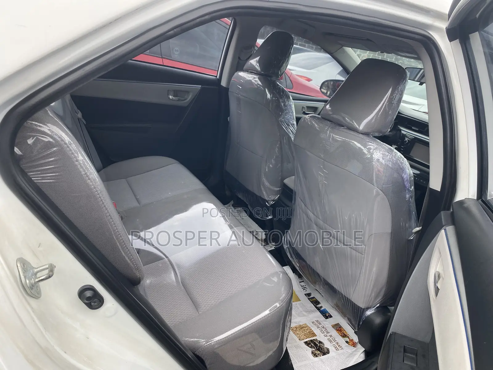Toyota Corolla 2016 Off white