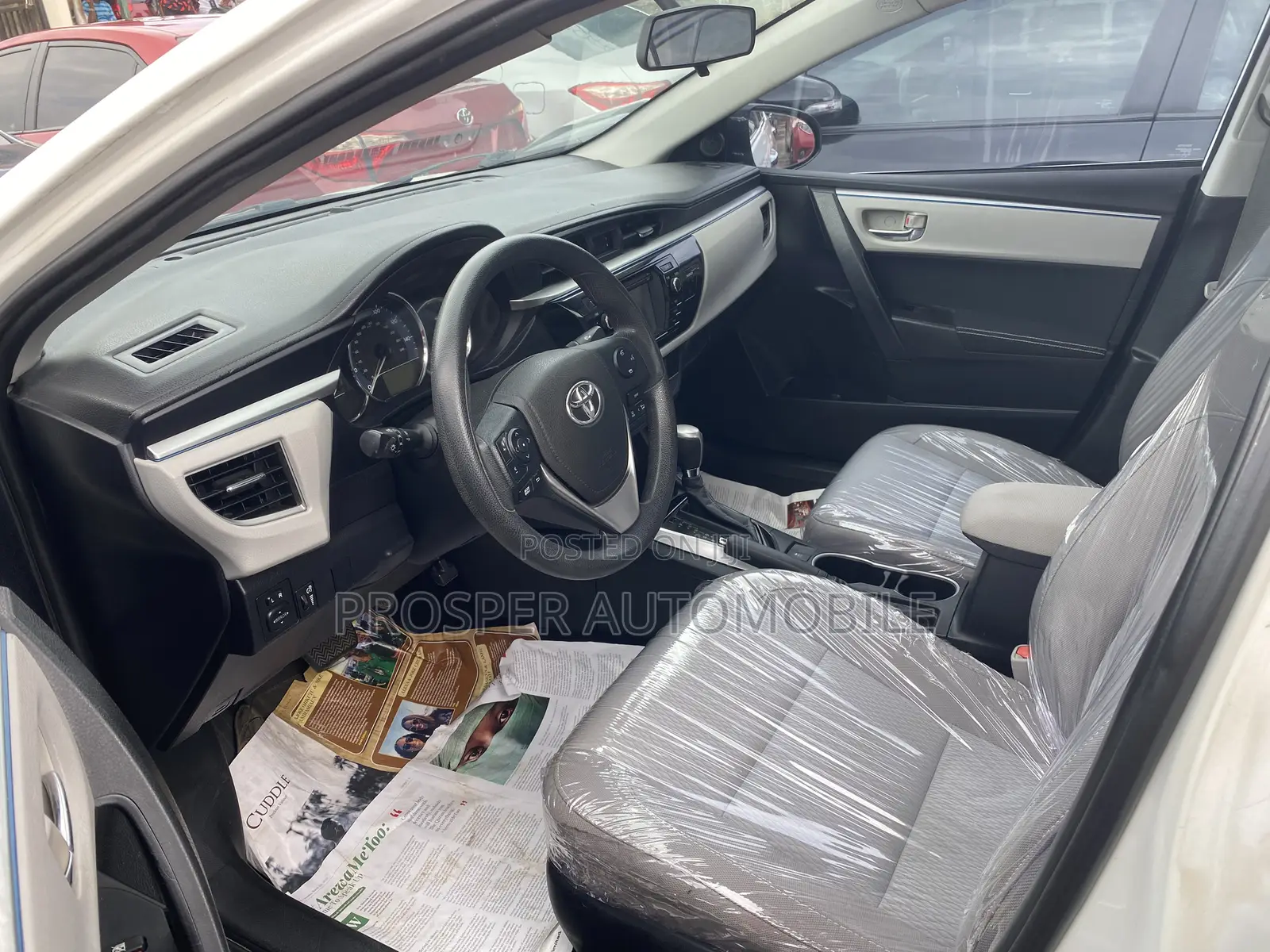 Toyota Corolla 2016 Off white