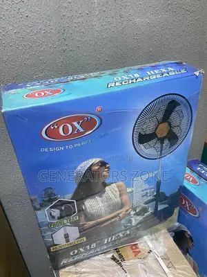 Photo - Oscillation OX Hexa Rechargeable 18" Standing Fan