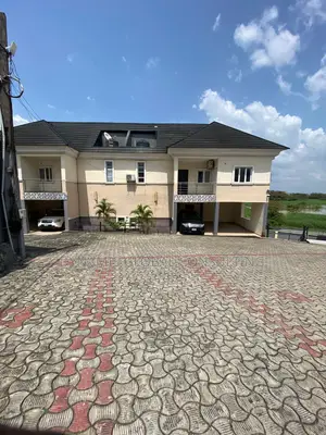 5bdrm Duplex in River Valley Estate, for sale