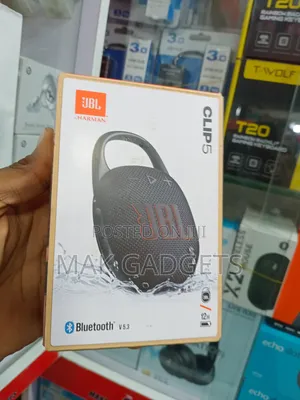 Photo - JBL Clip 5 – Waterproof Ultra Portable Bluetooth Speaker