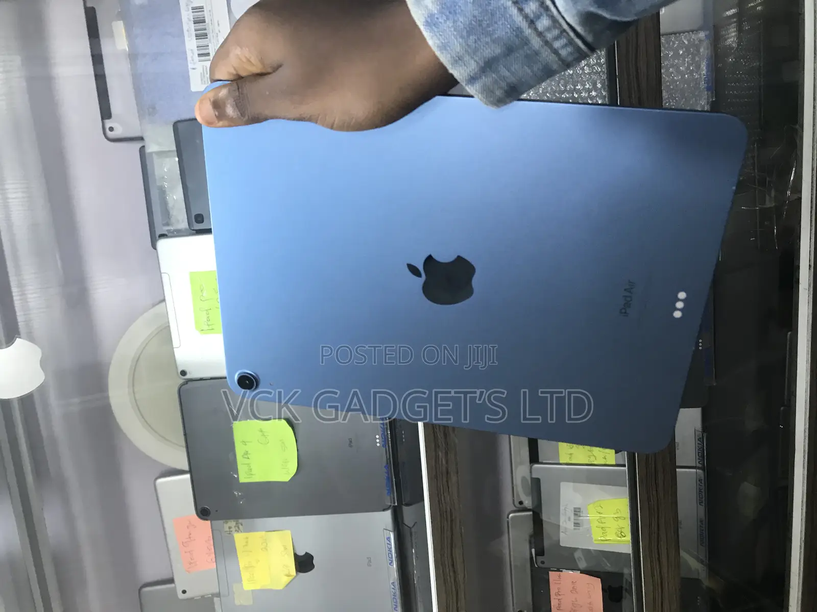 Apple iPad Air (2022) 64 GB Blue