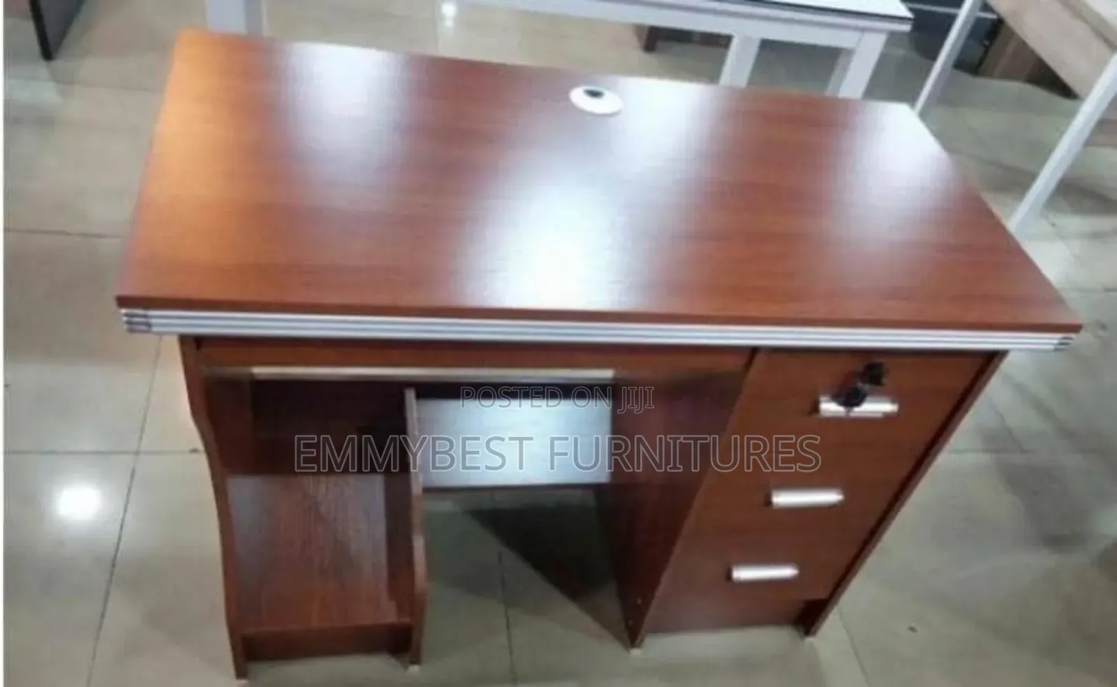 Standard Quality Computer Desk With Drawers.