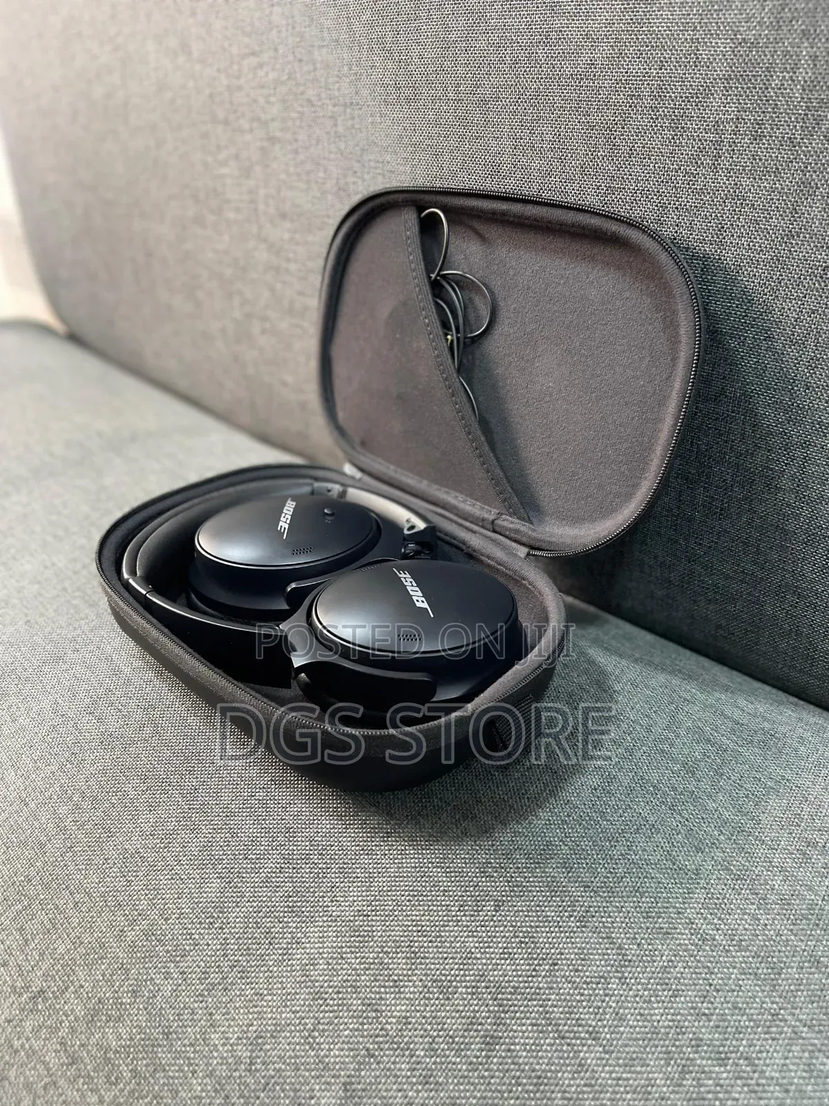 Bose Quietcomfort 45 Bluetooth Headphone Used