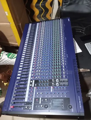 Professional Yamaha Mixer Mg32 Cannals With Six Auxiliary