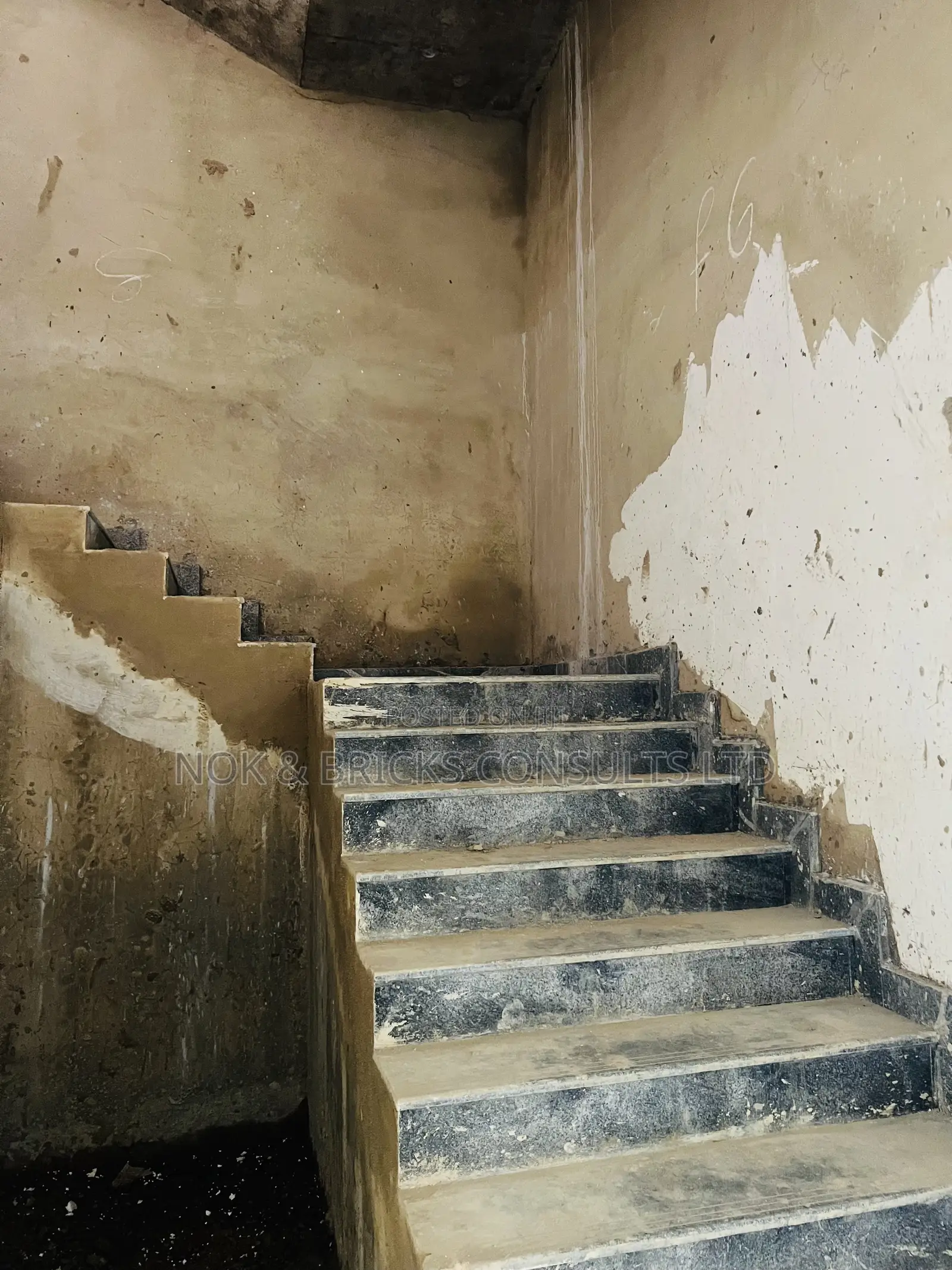 5bdrm Duplex in Cyrus Estate, Wuye for sale