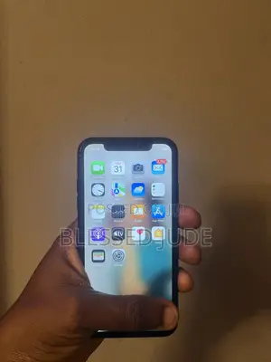 Apple iPhone XR 64 GB Black