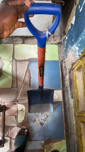 Rabbit Shovel