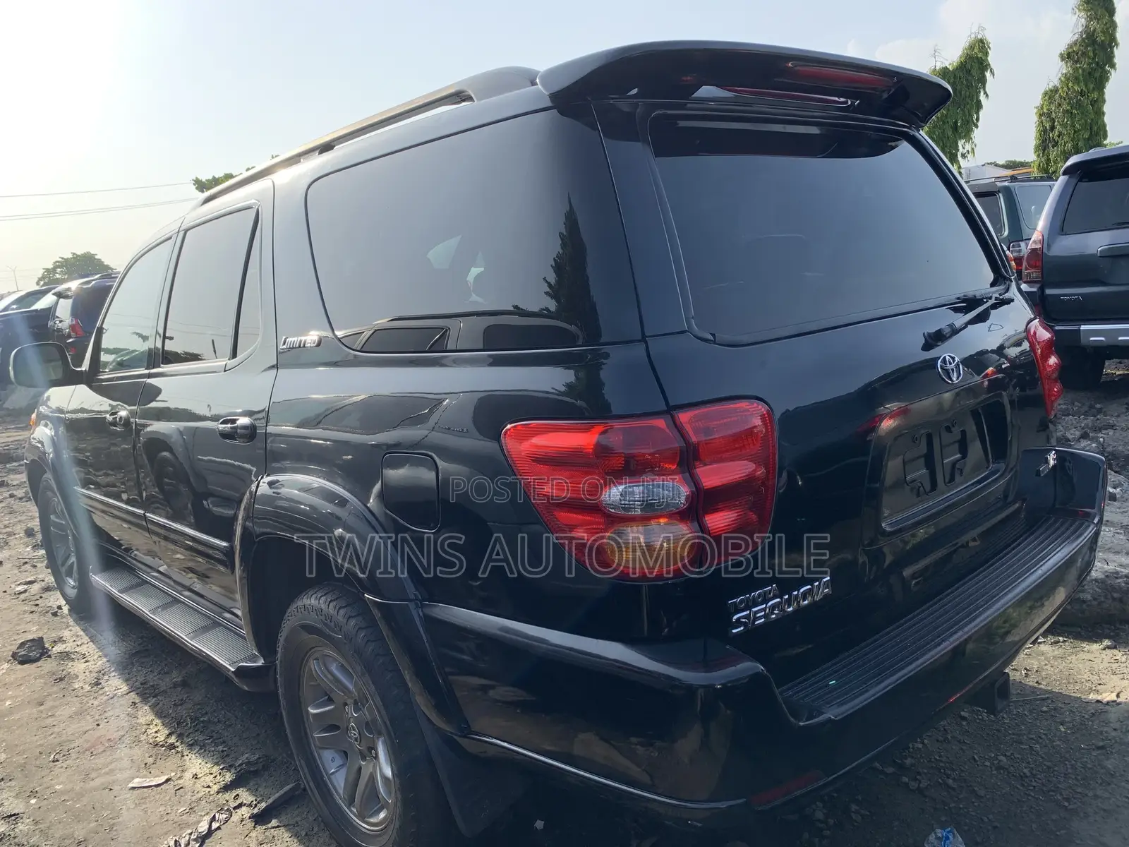 Toyota Sequoia 2004 Black