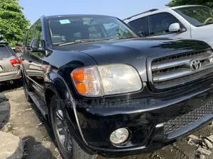 Toyota Sequoia 2004 Black