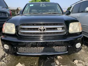 Toyota Sequoia 2004 Black