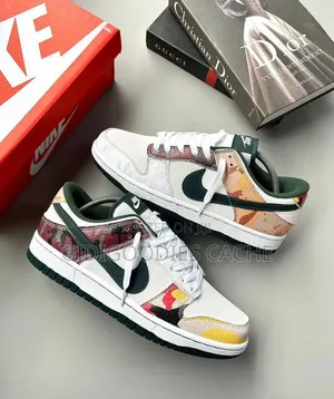 Nike Dunk Low SE Multi Camo Sneakers