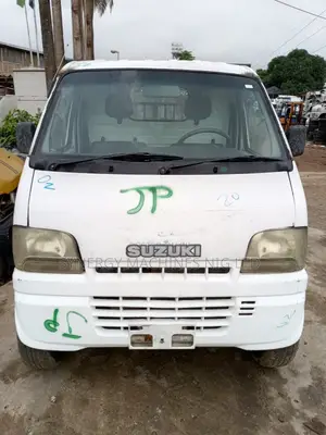 Suzuki Truck 2022 White