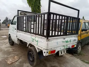 Suzuki Truck 2022 White