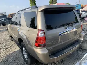 Toyota 4-Runner Sport Edition 2008 Gold