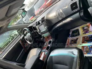 Toyota Highlander Sport 2010 Black