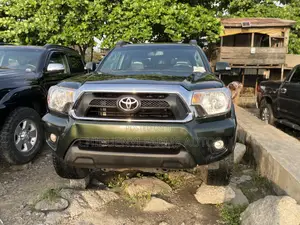 Toyota Tacoma 2014 Green
