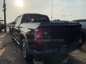 Toyota Tundra 2018 Teal
