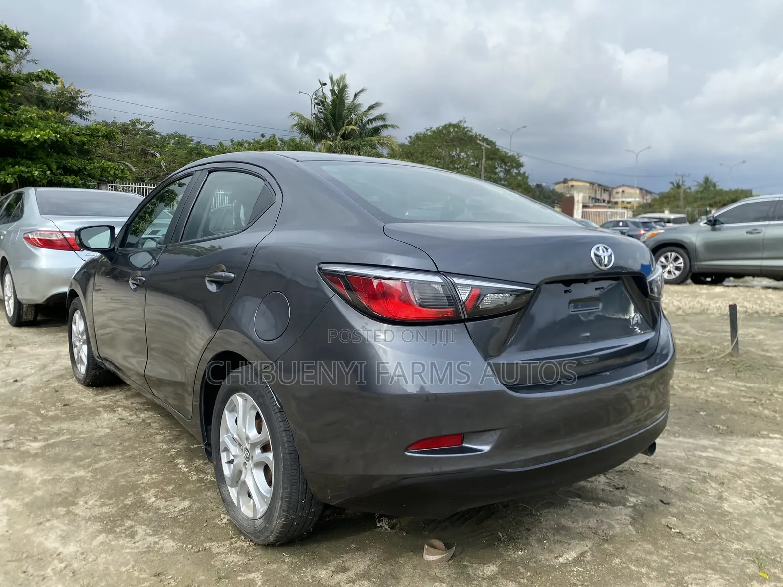 Toyota Yaris 2017 Gray