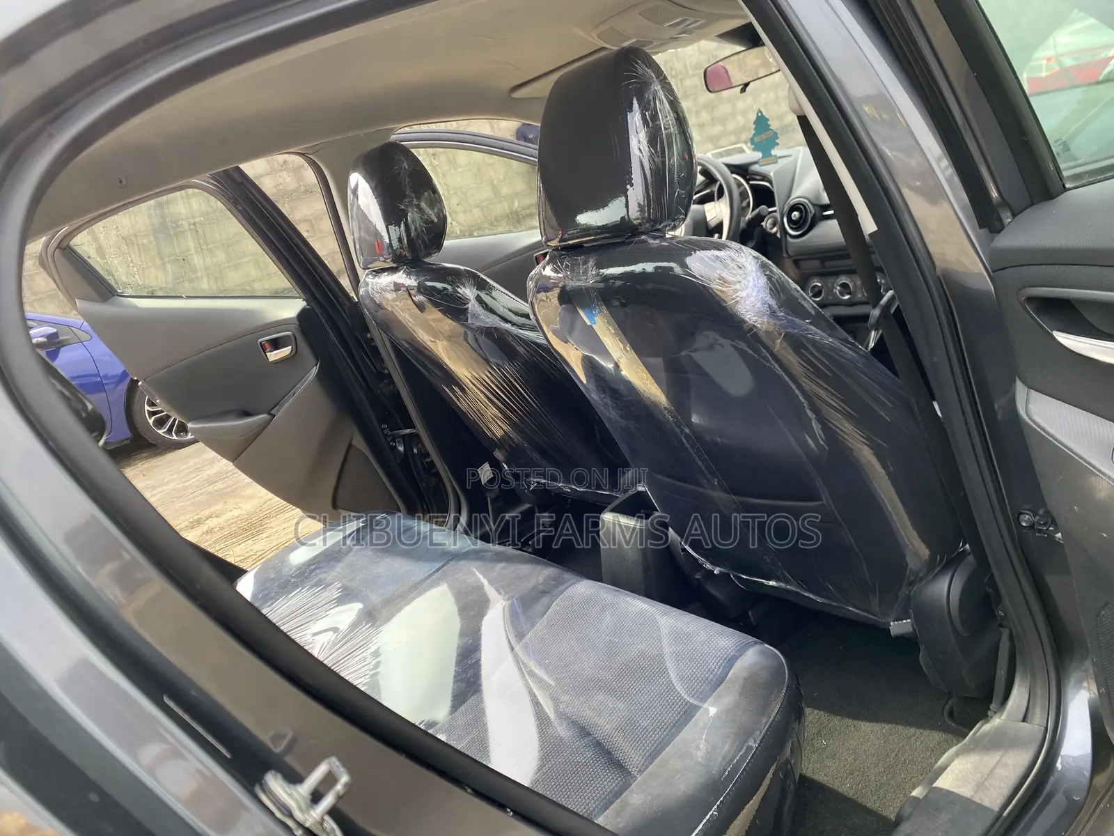 Toyota Yaris 2017 Gray