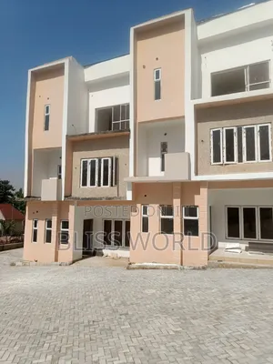 4bdrm Townhouse/Terrace in Mabuchi, Mabushi for Sale