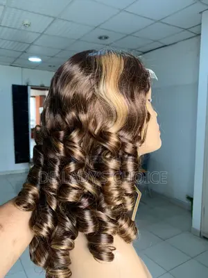20” 5*5 Rebecca Bouncing Curls