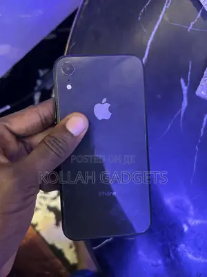Apple iPhone XR 64 GB Black